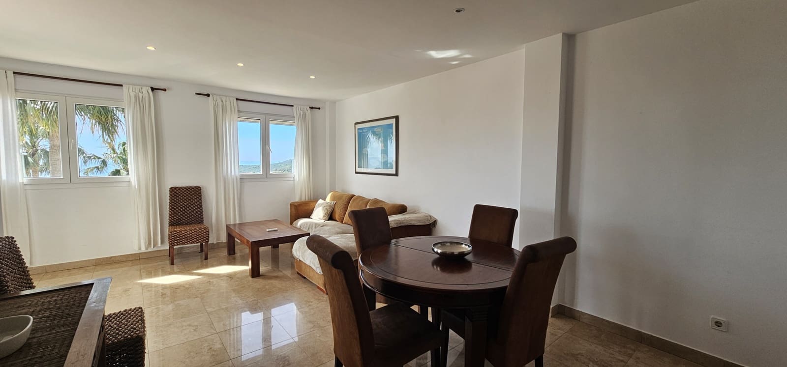 Apartamento de 3 habitaciones en La Duquesa / Puerto de la Duquesa en venta con piscina - 360.000 € (Ref: 9794360)