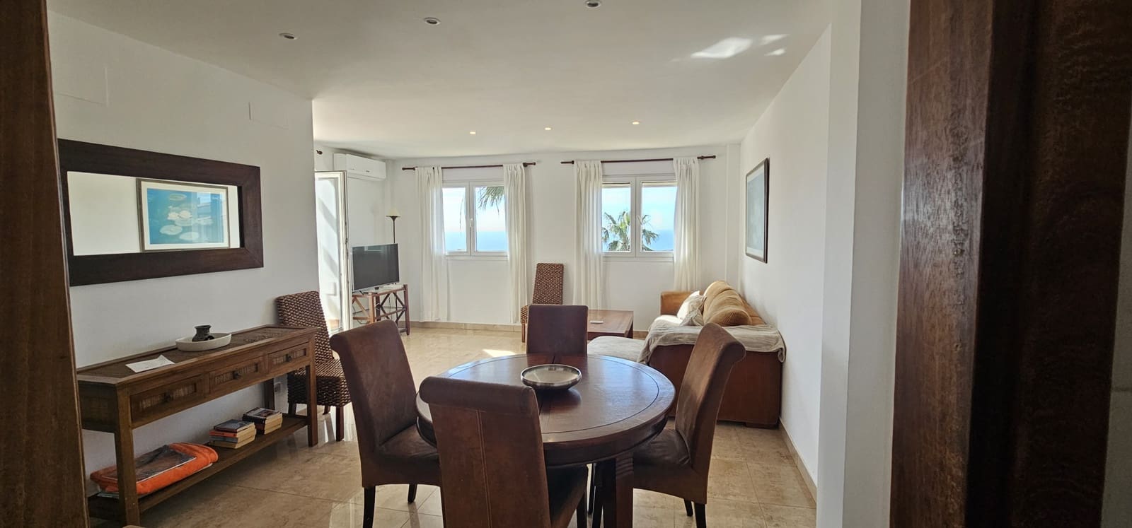 Apartamento de 3 habitaciones en La Duquesa / Puerto de la Duquesa en venta con piscina - 360.000 € (Ref: 9794360)