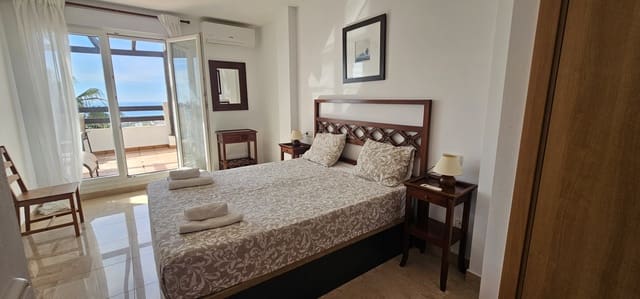 3 makuuhuone Huoneisto myytävänä paikassa La Duquesa / Puerto de la Duquesa, Manilva mukana uima-altaan - 360 000 € (Ref: 9794360)