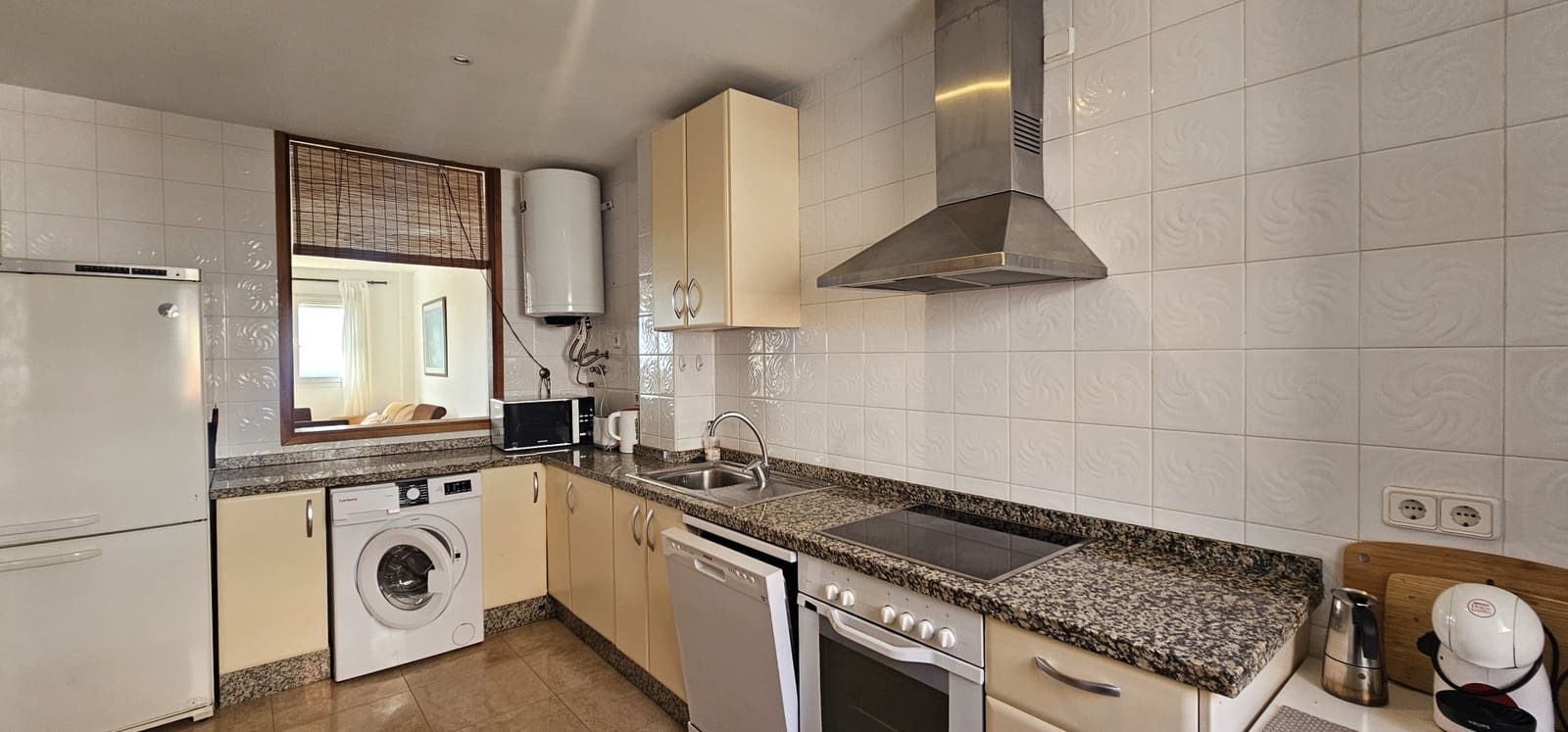 3 slaapkamer Appartement te koop in La Duquesa / Puerto de la Duquesa met zwembad garage - € 360.000 (Ref: 9794360)