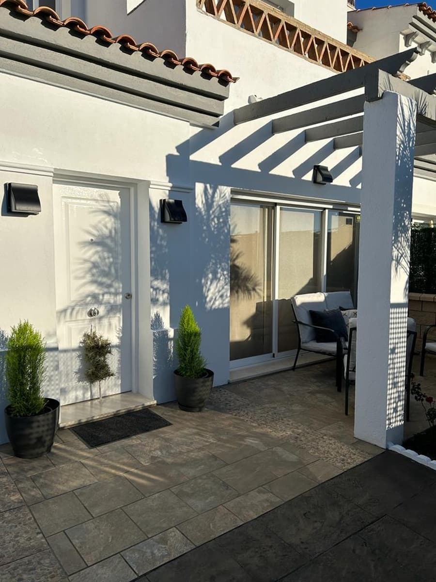 4 quarto Moradia para venda em Manilva com piscina garagem - 525 000 € (Ref: 9824763)