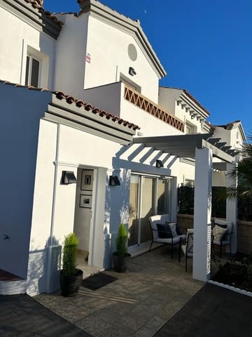 4 quarto Moradia para venda em Manilva com piscina garagem - 525 000 € (Ref: 9824763)