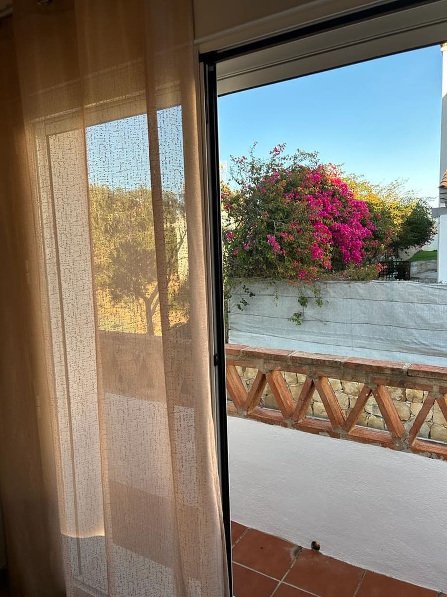 4 quarto Moradia para venda em Manilva com piscina garagem - 525 000 € (Ref: 9824763)