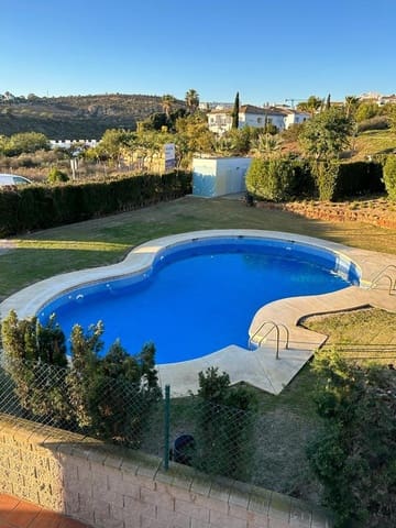 4 quarto Moradia para venda em Manilva com piscina garagem - 525 000 € (Ref: 9824763)