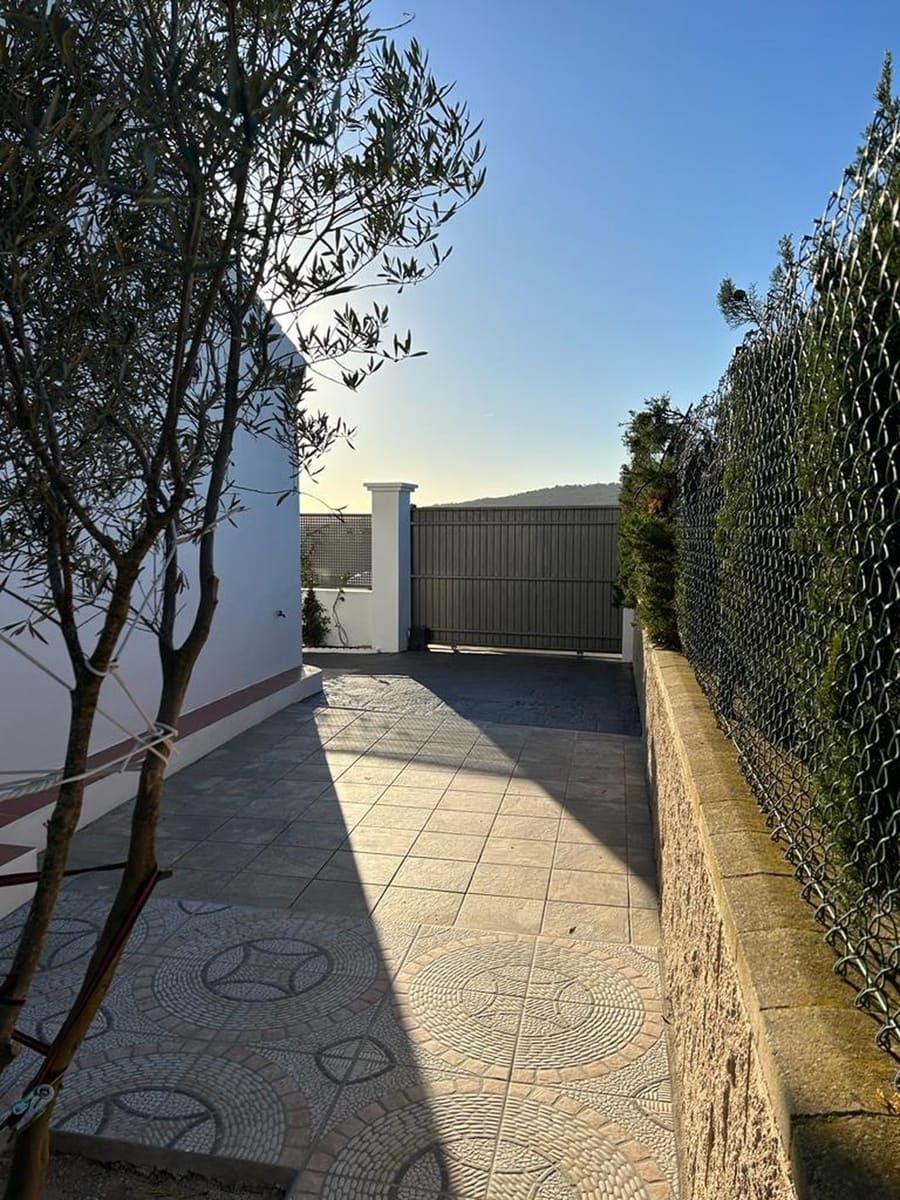 4 quarto Moradia para venda em Manilva com piscina garagem - 525 000 € (Ref: 9824763)