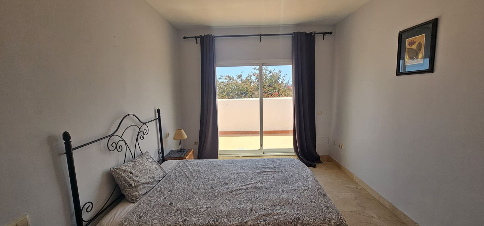4 Zimmer Villa zu verkaufen in La Alcaidesa mit Pool Garage - 875.000 € (Ref: 9826582)