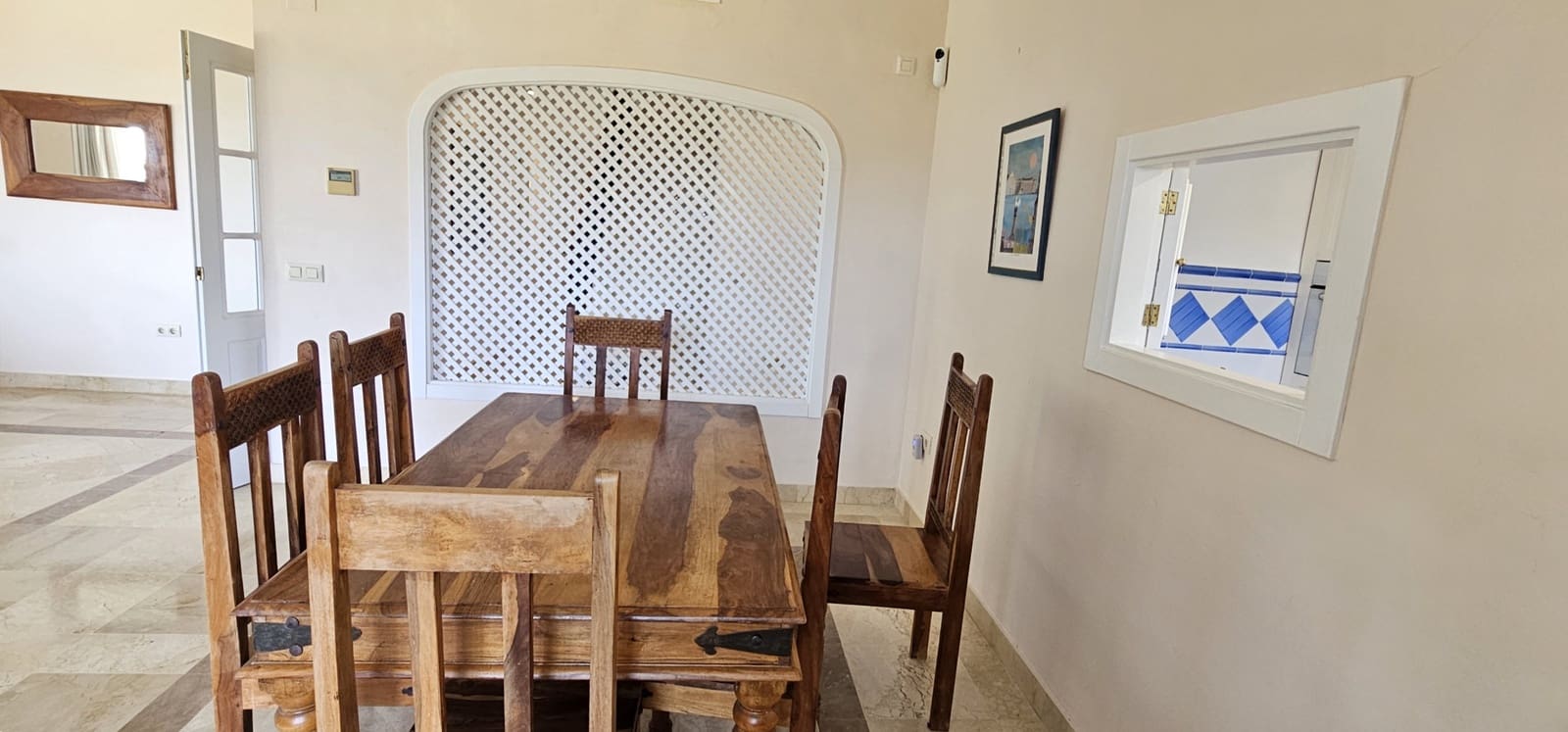 4 Zimmer Villa zu verkaufen in La Alcaidesa mit Pool Garage - 875.000 € (Ref: 9826582)