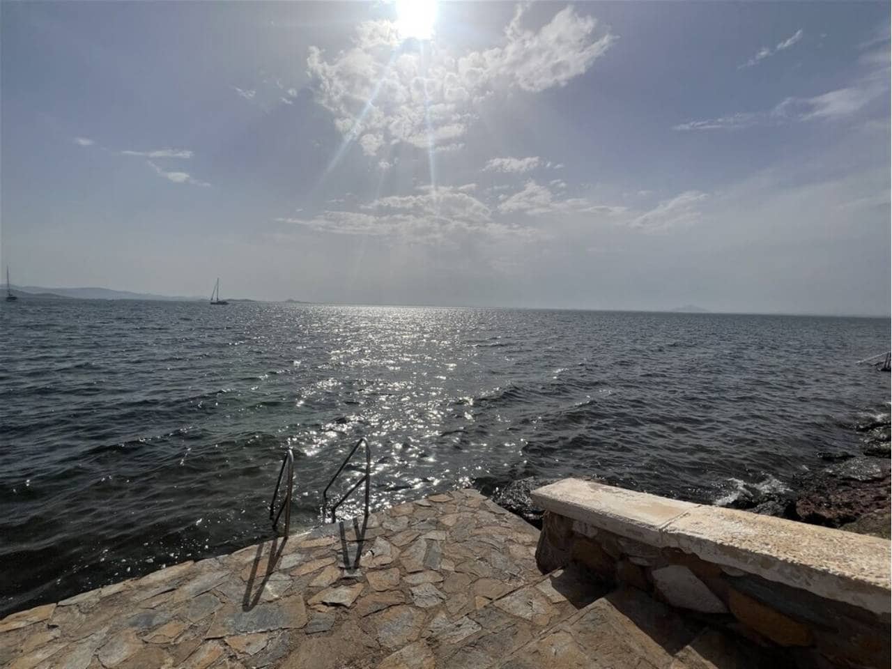 Apartamento de 2 habitaciones en La Manga del Mar Menor en venta con piscina garaje - 315.000 € (Ref: 10023458)