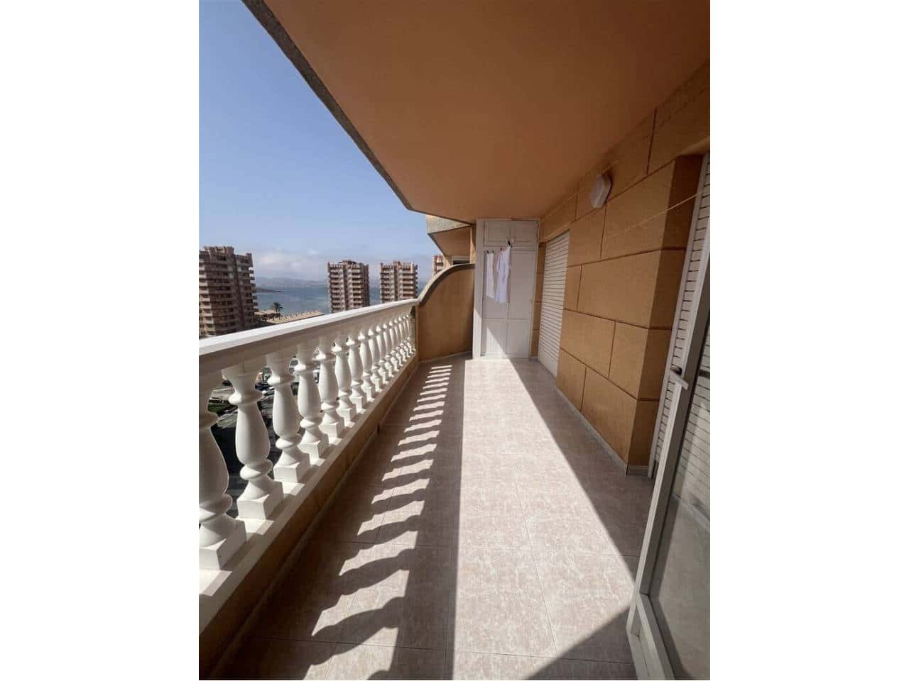 3 sovrum Lägenhet till salu i La Manga del Mar Menor med pool garage - 350 000 € (Ref: 10044374)
