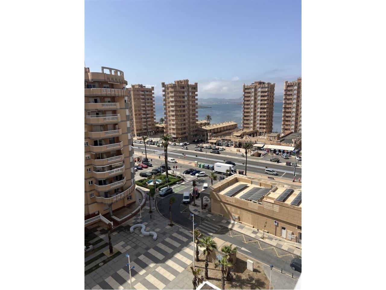 3 sovrum Lägenhet till salu i La Manga del Mar Menor med pool garage - 350 000 € (Ref: 10044374)