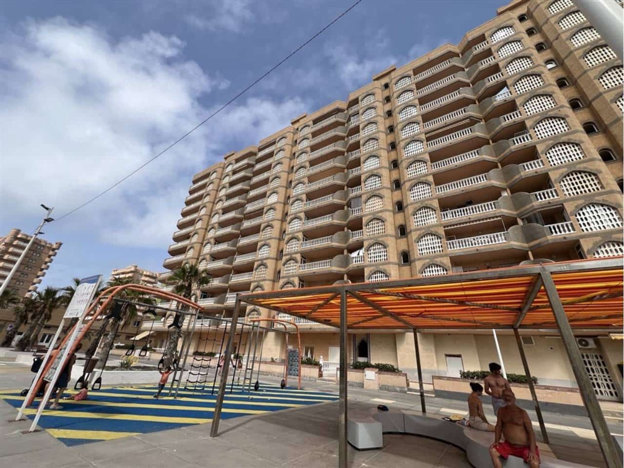 3 sovrum Lägenhet till salu i La Manga del Mar Menor med pool garage - 350 000 € (Ref: 10044374)