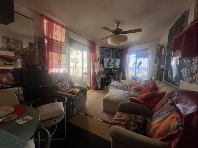 1 chambre Appartement à vendre à La Manga del Mar Menor avec piscine - 150 000 € (Ref: 10048594)