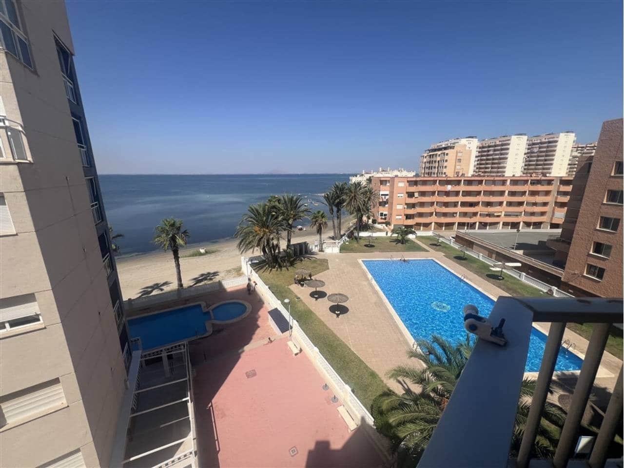 1 chambre Appartement à vendre à La Manga del Mar Menor avec piscine - 150 000 € (Ref: 10048594)