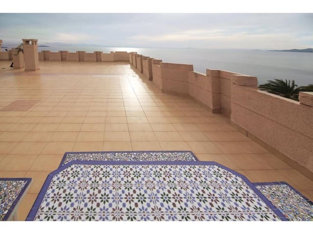 Ático de 4 habitaciones en La Manga del Mar Menor en venta con piscina garaje - 475.000 € (Ref: 10132653)