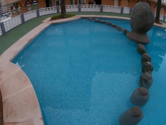 Ático de 4 habitaciones en La Manga del Mar Menor en venta con piscina garaje - 475.000 € (Ref: 10132653)