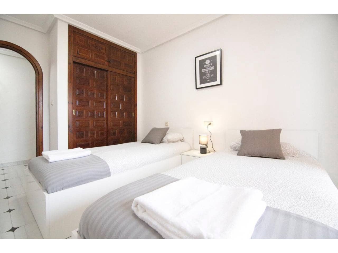 Ático de 4 habitaciones en La Manga del Mar Menor en venta con piscina garaje - 475.000 € (Ref: 10132653)