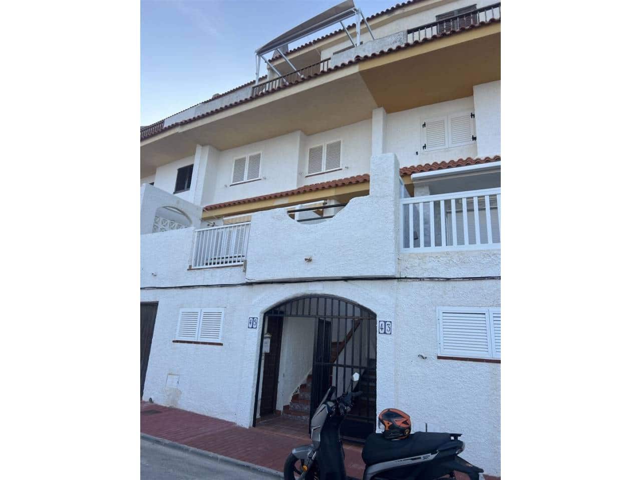 4 soverom Leilighet til salgs i La Manga del Mar Menor med svømmebasseng garasje - € 195 000 (Ref: 10145636)