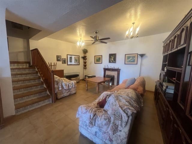4 sypialnia Apartament na sprzedaż w La Manga del Mar Menor z basenem garażem - 195 000 € (Ref: 10145636)