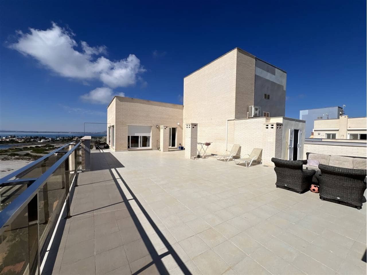 3 slaapkamer Penthouse te koop in La Manga del Mar Menor met zwembad garage - € 390.000 (Ref: 10154492)