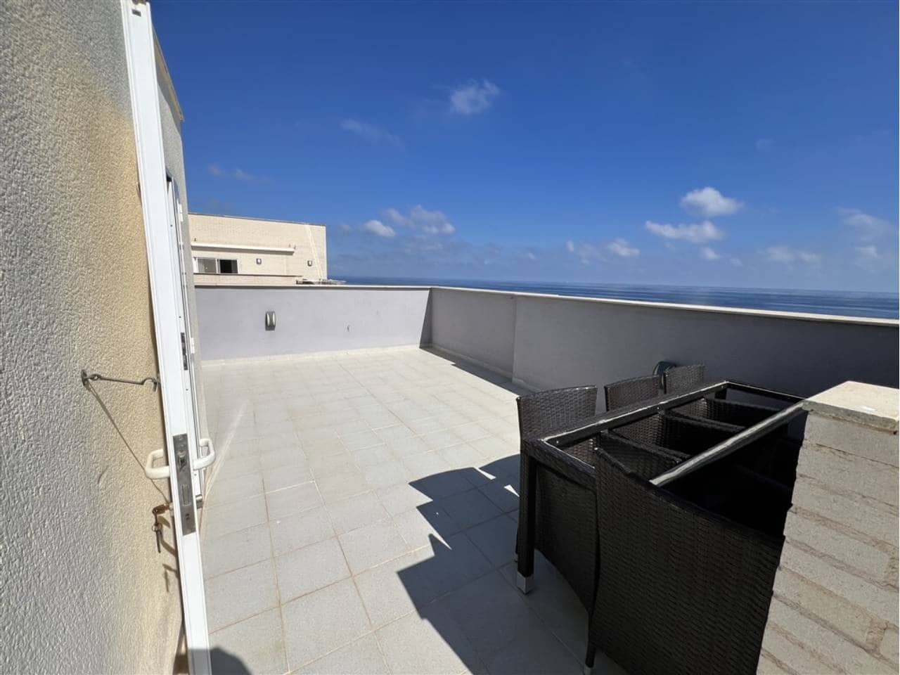 3 slaapkamer Penthouse te koop in La Manga del Mar Menor met zwembad garage - € 390.000 (Ref: 10154492)
