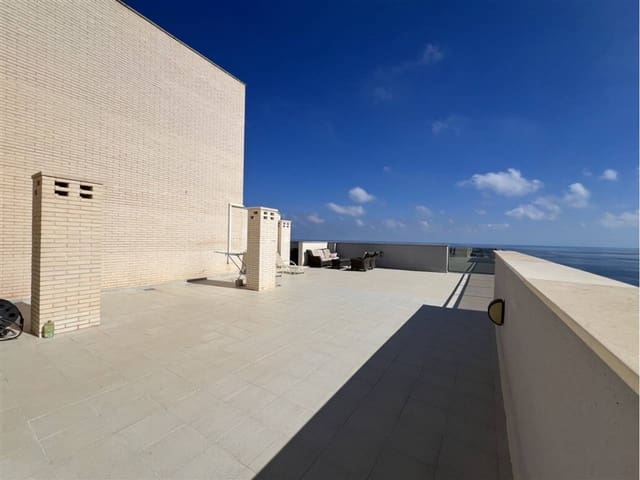 3 quarto Penthouse para venda em La Manga del Mar Menor com piscina garagem - 390 000 € (Ref: 10154492)