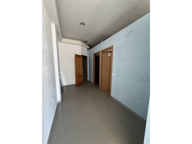 Kommersiell til salgs i La Manga del Mar Menor med garasje - € 55 000 (Ref: 10170404)
