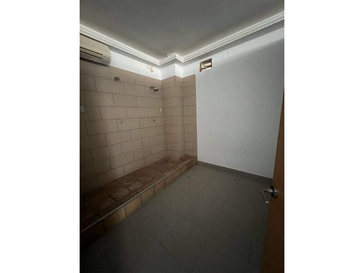 Local Commercial à vendre à La Manga del Mar Menor avec garage - 55 000 € (Ref: 10170404)