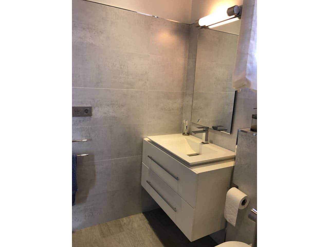 Piso de 3 habitaciones en La Manga del Mar Menor en venta con garaje - 150.000 € (Ref: 6269182)