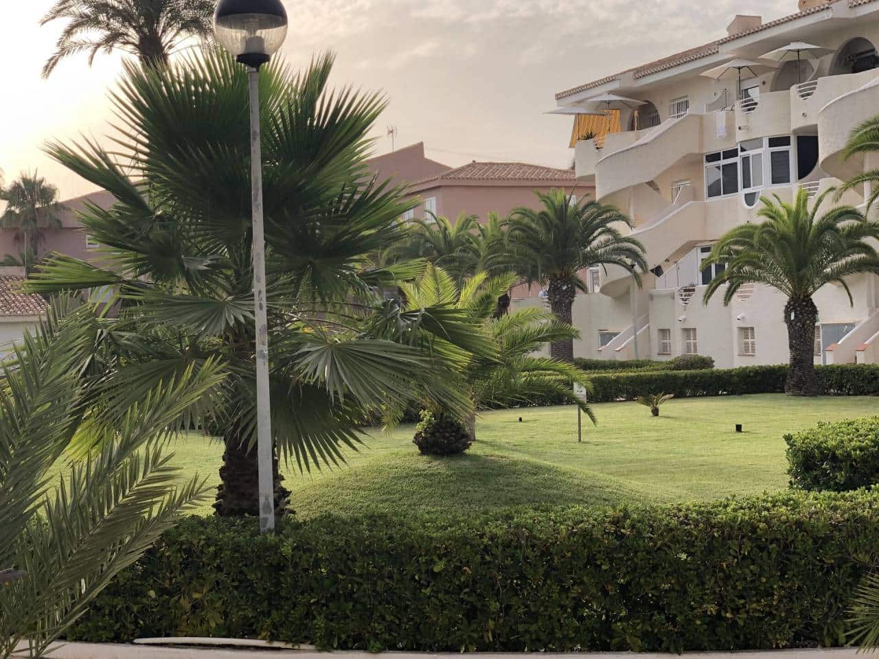 Piso de 3 habitaciones en La Manga del Mar Menor en venta con garaje - 150.000 € (Ref: 6269182)