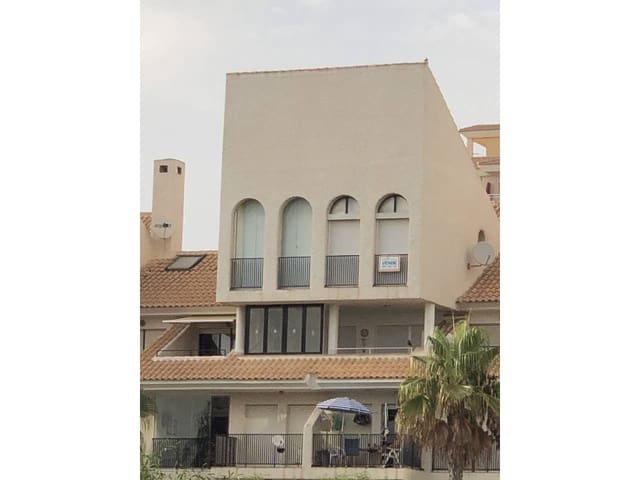 3 bedroom Flat for sale in La Manga del Mar Menor with garage - € 150,000 (Ref: 6269182)