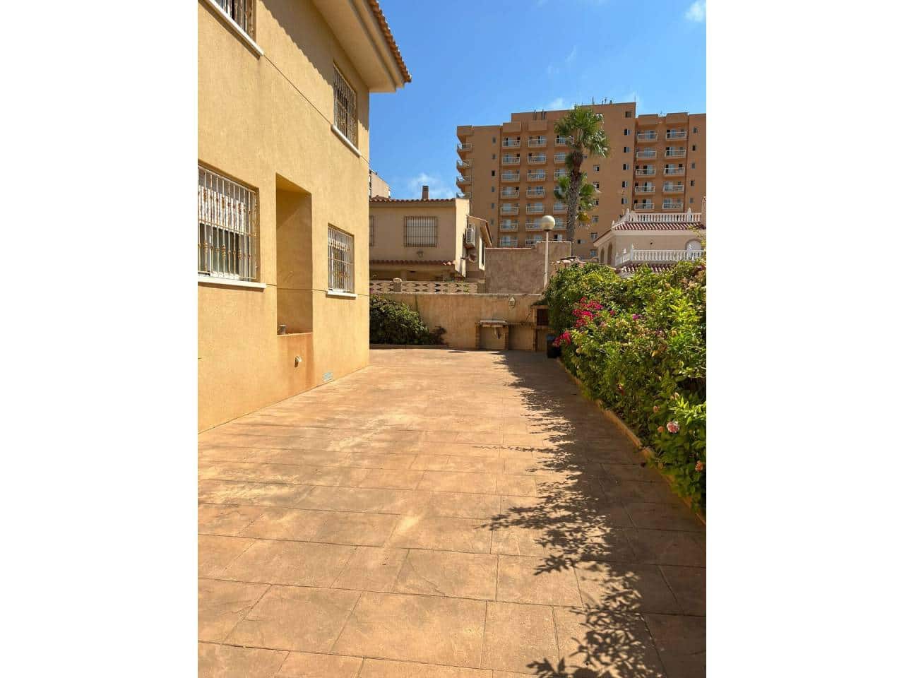 3 chambre Villa/Maison à vendre à La Manga del Mar Menor avec piscine garage - 450 000 € (Ref: 7035030)