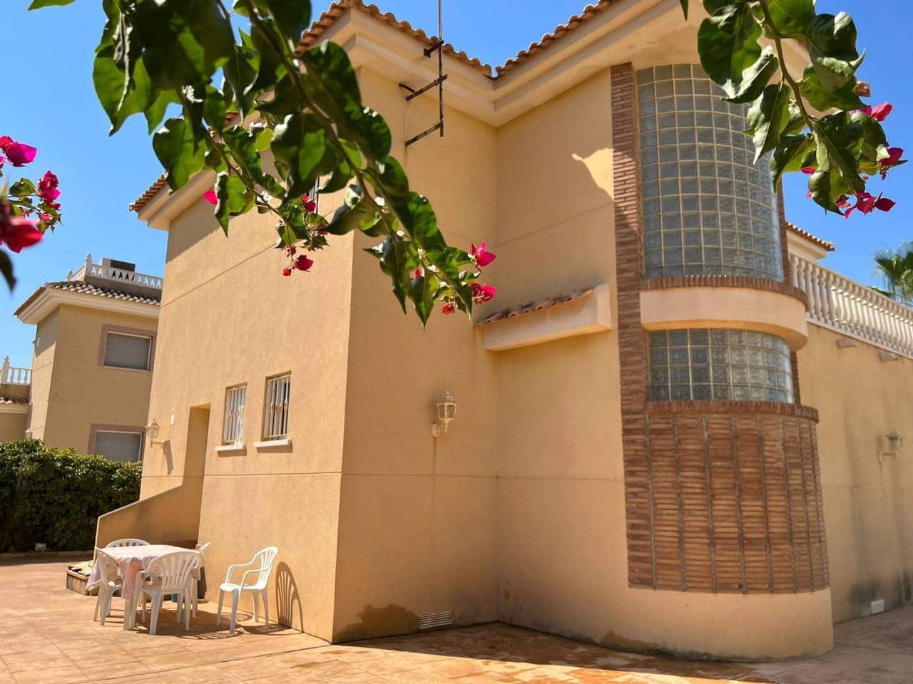 3 chambre Villa/Maison à vendre à La Manga del Mar Menor avec piscine garage - 450 000 € (Ref: 7035030)