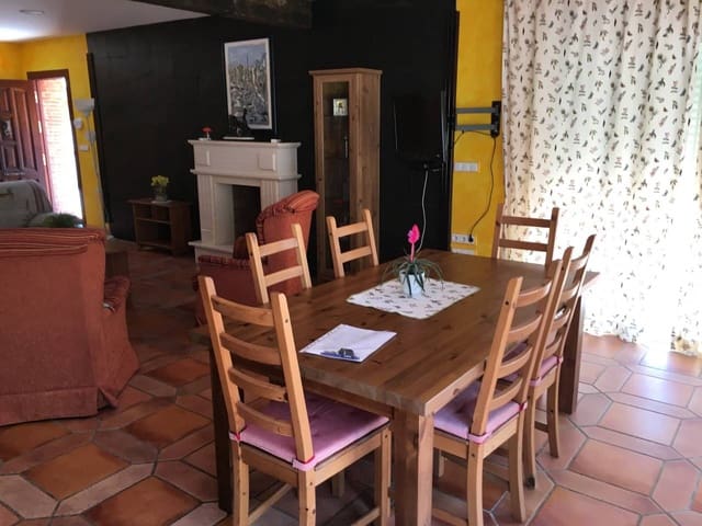 Chalet de 4 habitaciones en La Manga del Mar Menor en venta con garaje - 600.000 € (Ref: 7123520)