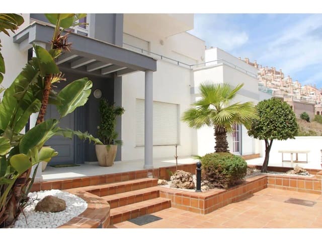 6 bedroom Villa for sale in La Manga del Mar Menor with pool garage - € 690,000 (Ref: 7415541)