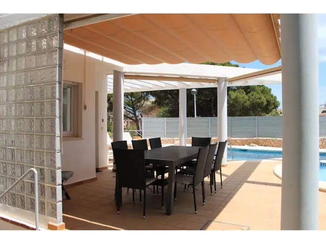 6 bedroom Villa for sale in La Manga del Mar Menor with pool garage - € 690,000 (Ref: 7415541)