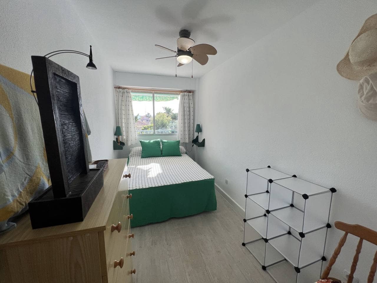 2 bedroom Apartment for sale in La Manga del Mar Menor with pool garage - € 143,000 (Ref: 7563978)