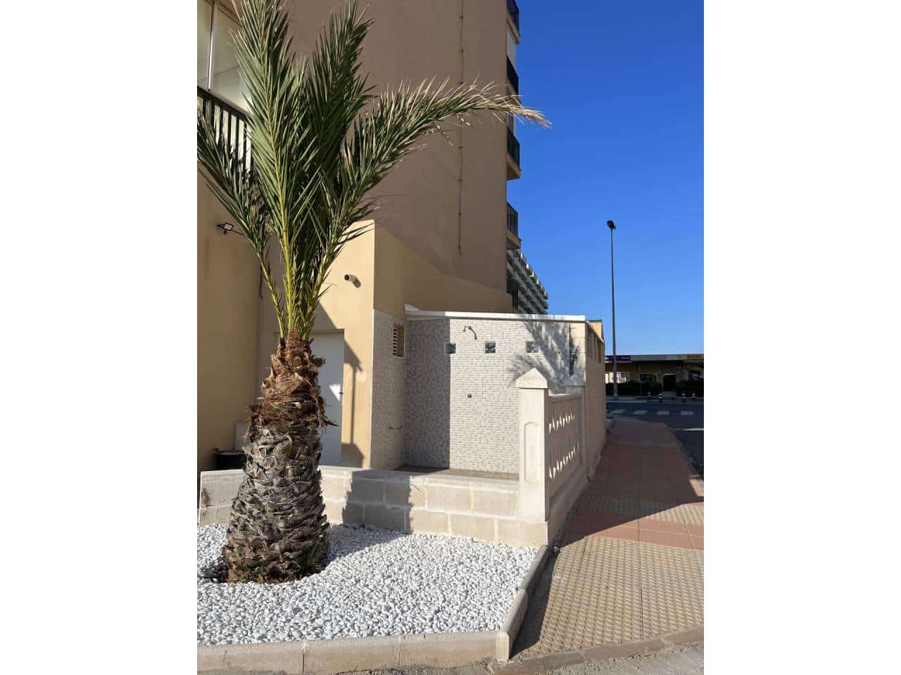 2 bedroom Apartment for sale in La Manga del Mar Menor with pool garage - € 143,000 (Ref: 7563978)