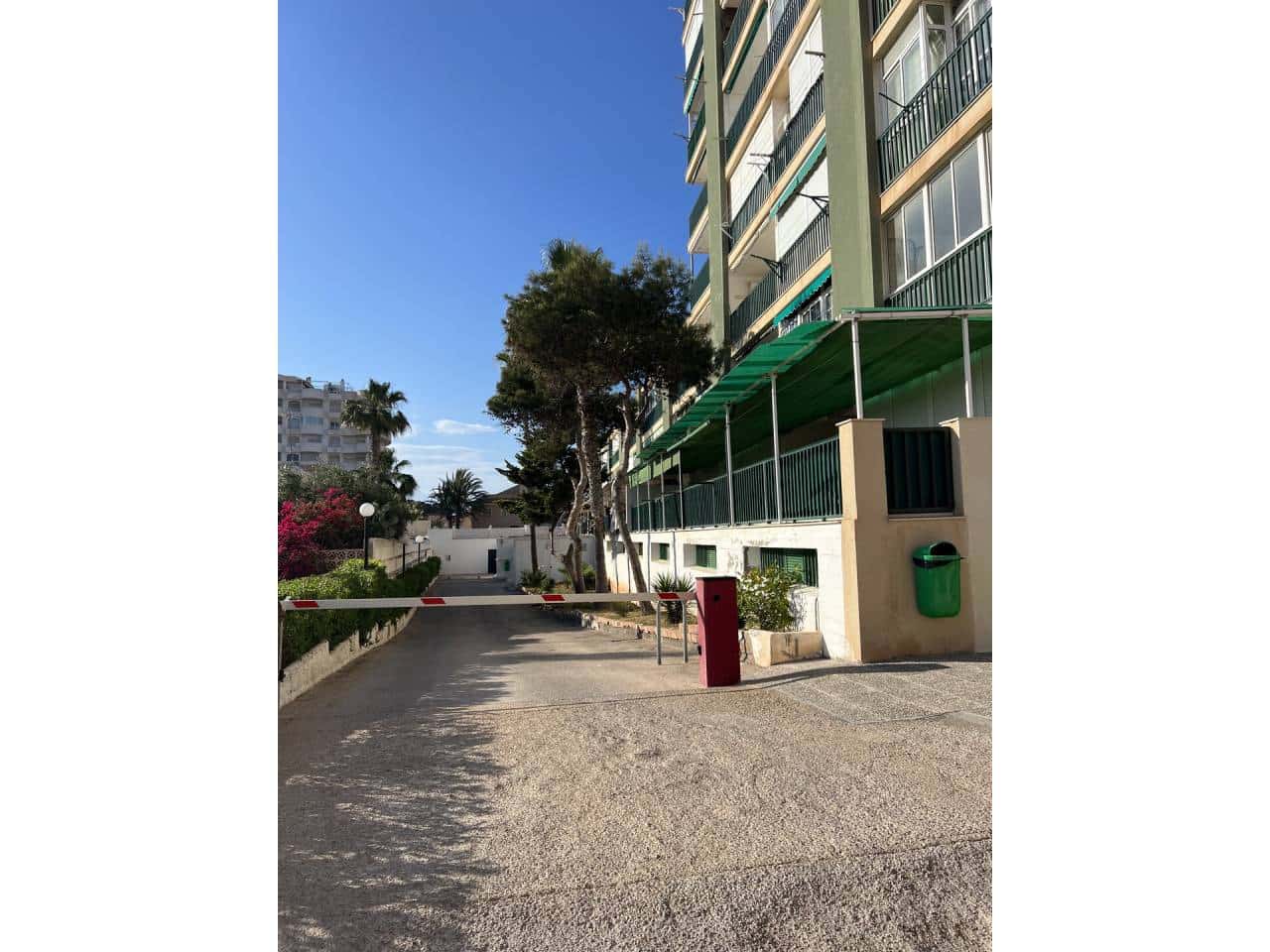 2 bedroom Apartment for sale in La Manga del Mar Menor with pool garage - € 143,000 (Ref: 7563978)