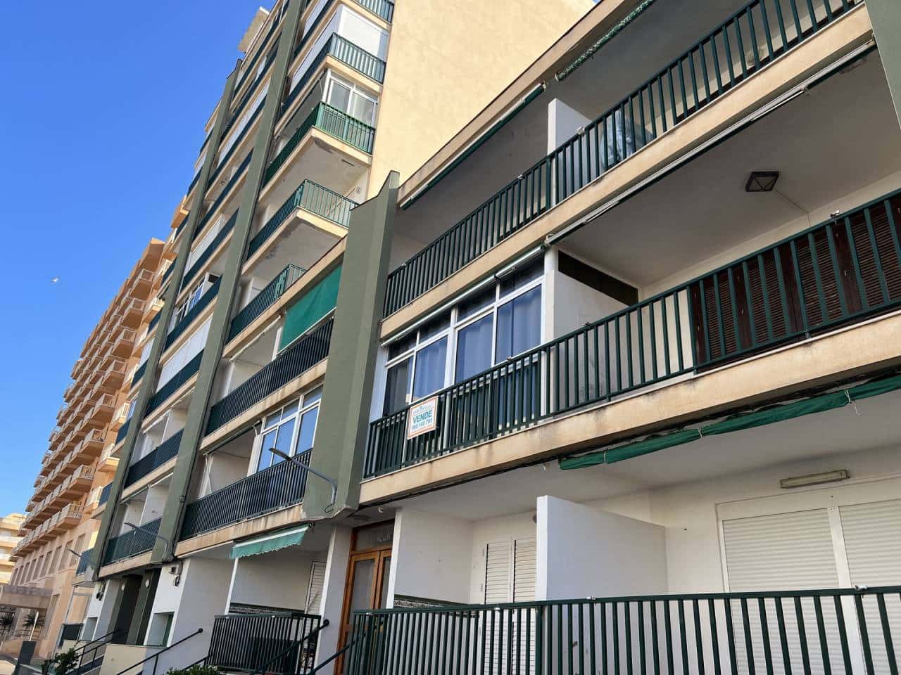 2 bedroom Apartment for sale in La Manga del Mar Menor with pool garage - € 143,000 (Ref: 7563978)