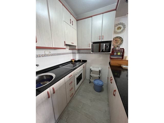 2 Zimmer Apartment zu verkaufen in La Manga del Mar Menor mit Pool Garage - 143.000 € (Ref: 7563978)