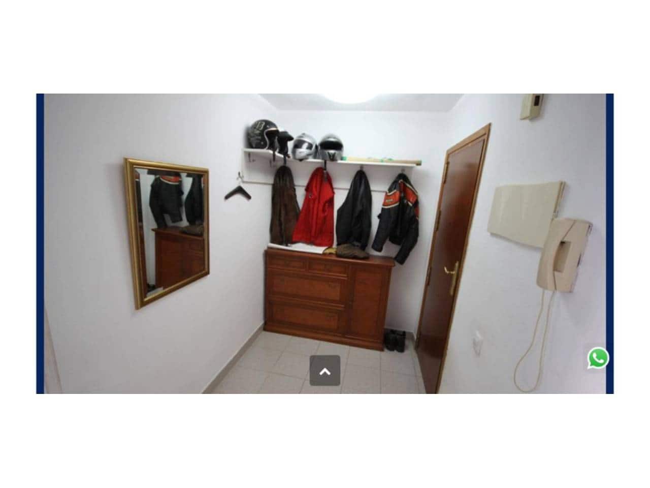 3 Zimmer Wohnung zu verkaufen in La Manga del Mar Menor mit Pool - 200.000 € (Ref: 7702185)