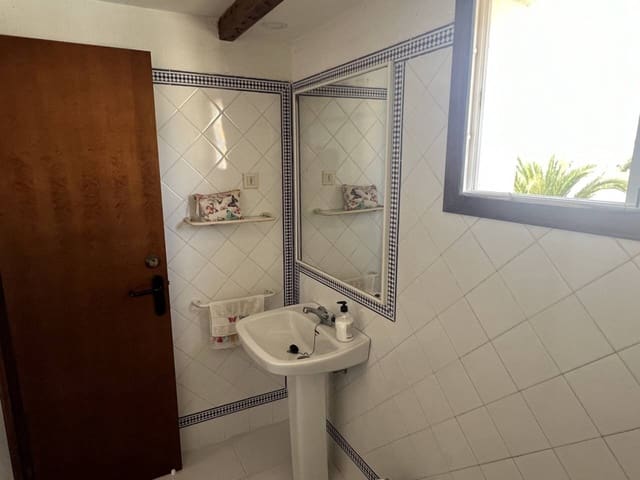 3 bedroom Townhouse for sale in La Manga del Mar Menor - € 252,000 (Ref: 8487200)