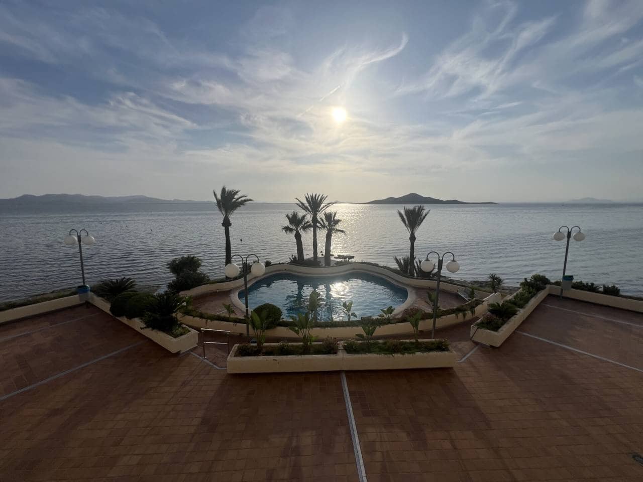 2 soveværelse Lejlighed til salg i La Manga del Mar Menor med swimmingpool - € 318.000 (Ref: 8488498)