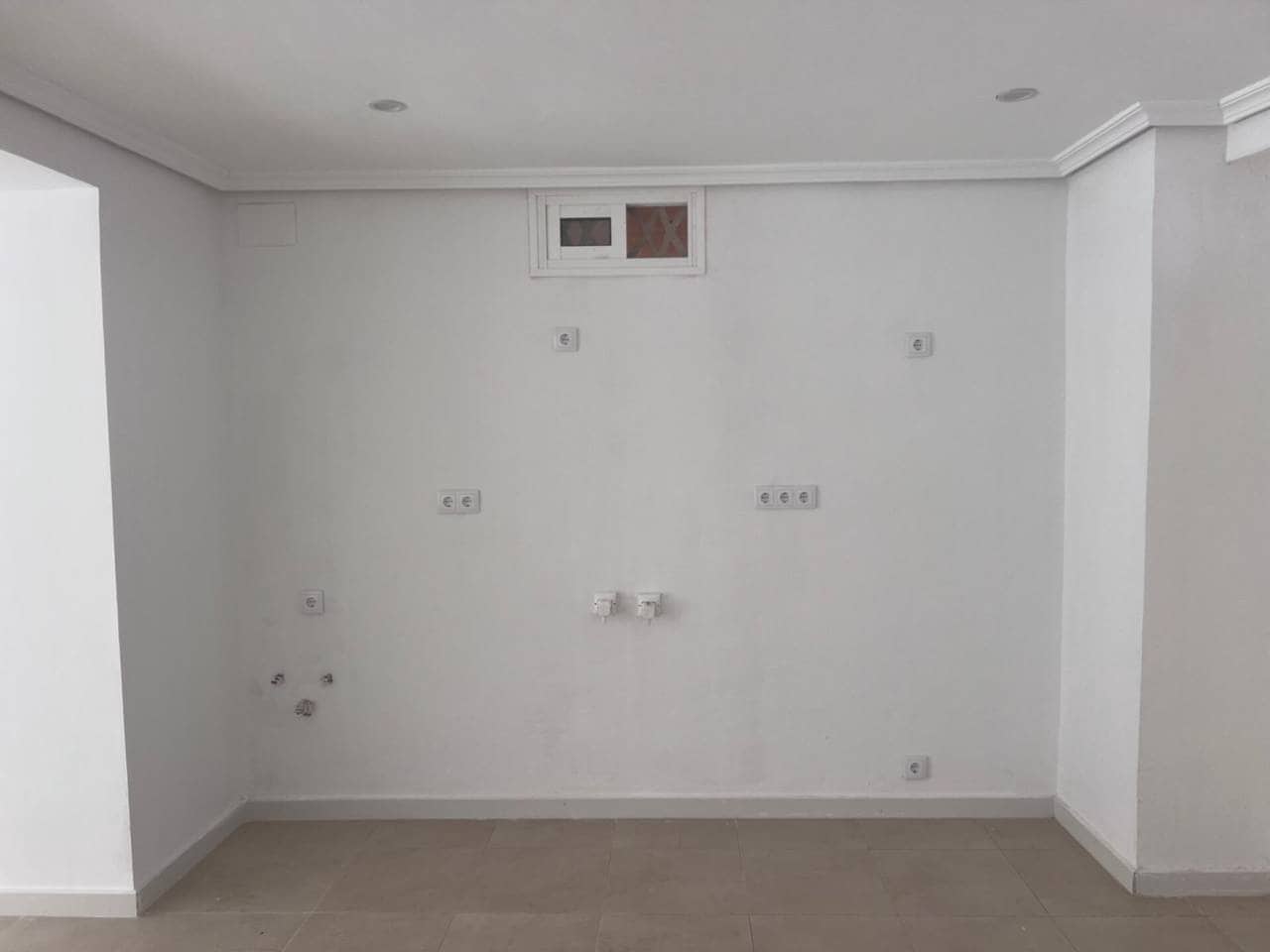 Erhverv til leje i La Manga del Mar Menor - € 600 (Ref: 8518863)