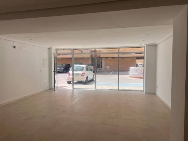 Commercial for rent in La Manga del Mar Menor - € 600 (Ref: 8518863)