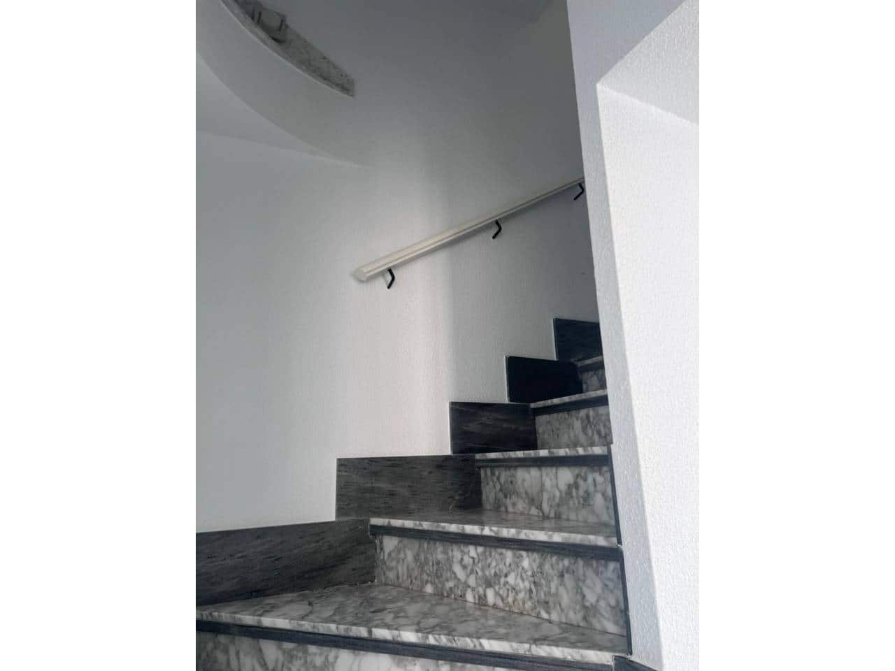 3 makuuhuone Huoneisto myytävänä paikassa Cartagena mukana uima-altaan 
autotalli - 220 000 € (Ref: 8925261)