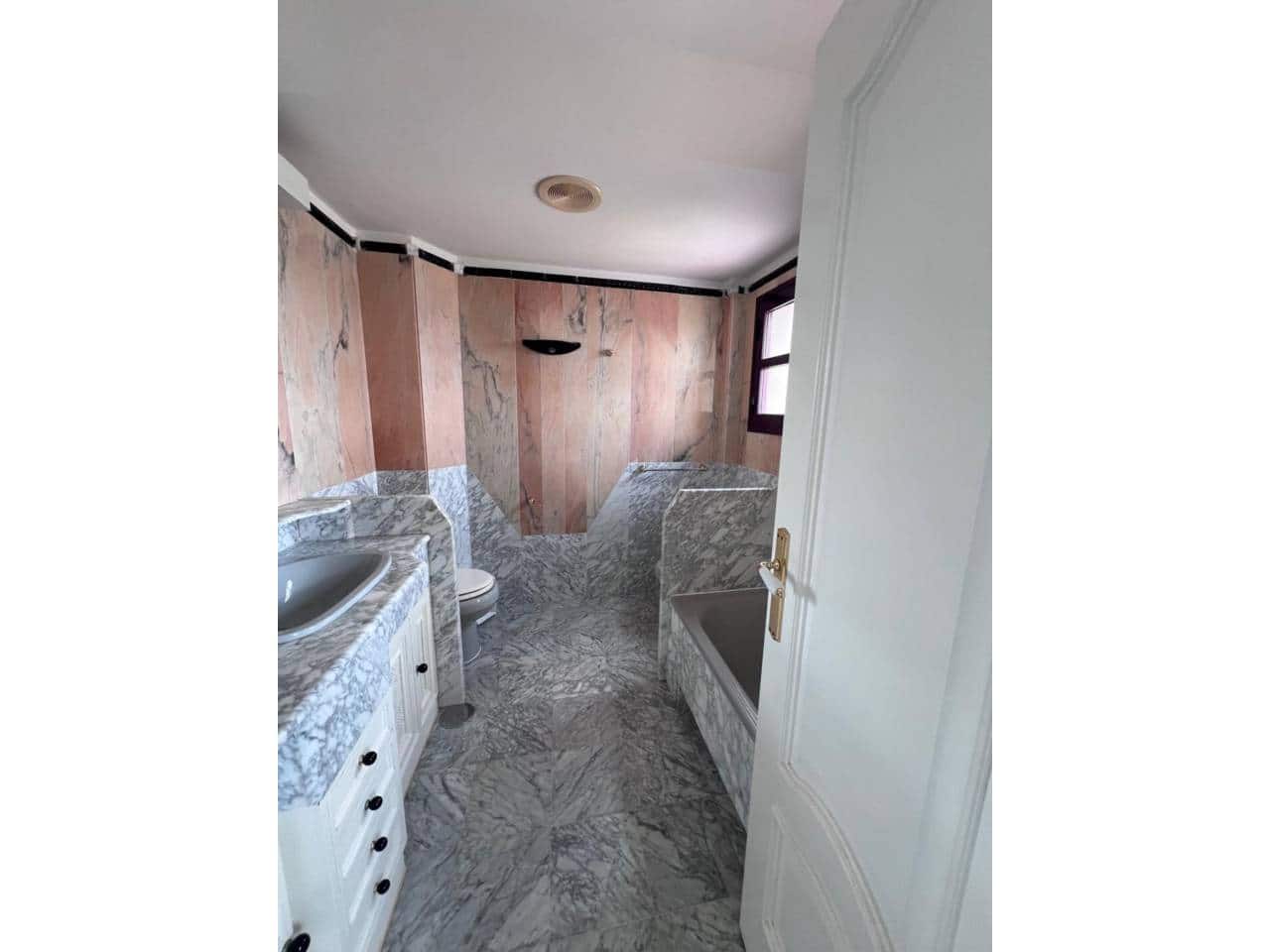 3 makuuhuone Huoneisto myytävänä paikassa Cartagena mukana uima-altaan 
autotalli - 220 000 € (Ref: 8925261)