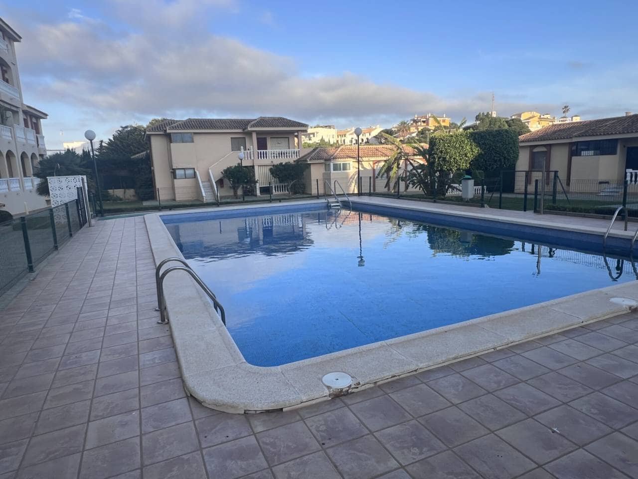 5 soveværelse Lejlighed til salg i Cabo de Palos med swimmingpool garage - € 399.000 (Ref: 8994403)