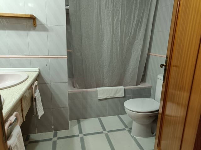 2 bedroom Apartment for sale in La Manga del Mar Menor with pool - € 178,500 (Ref: 9008473)