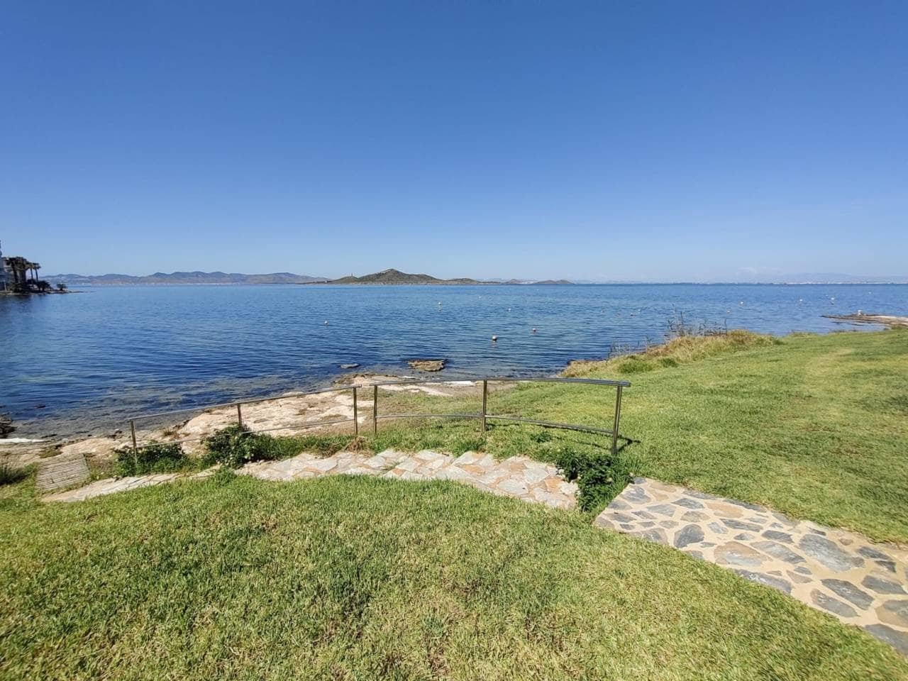 2 bedroom Apartment for sale in La Manga del Mar Menor with pool - € 178,500 (Ref: 9008473)